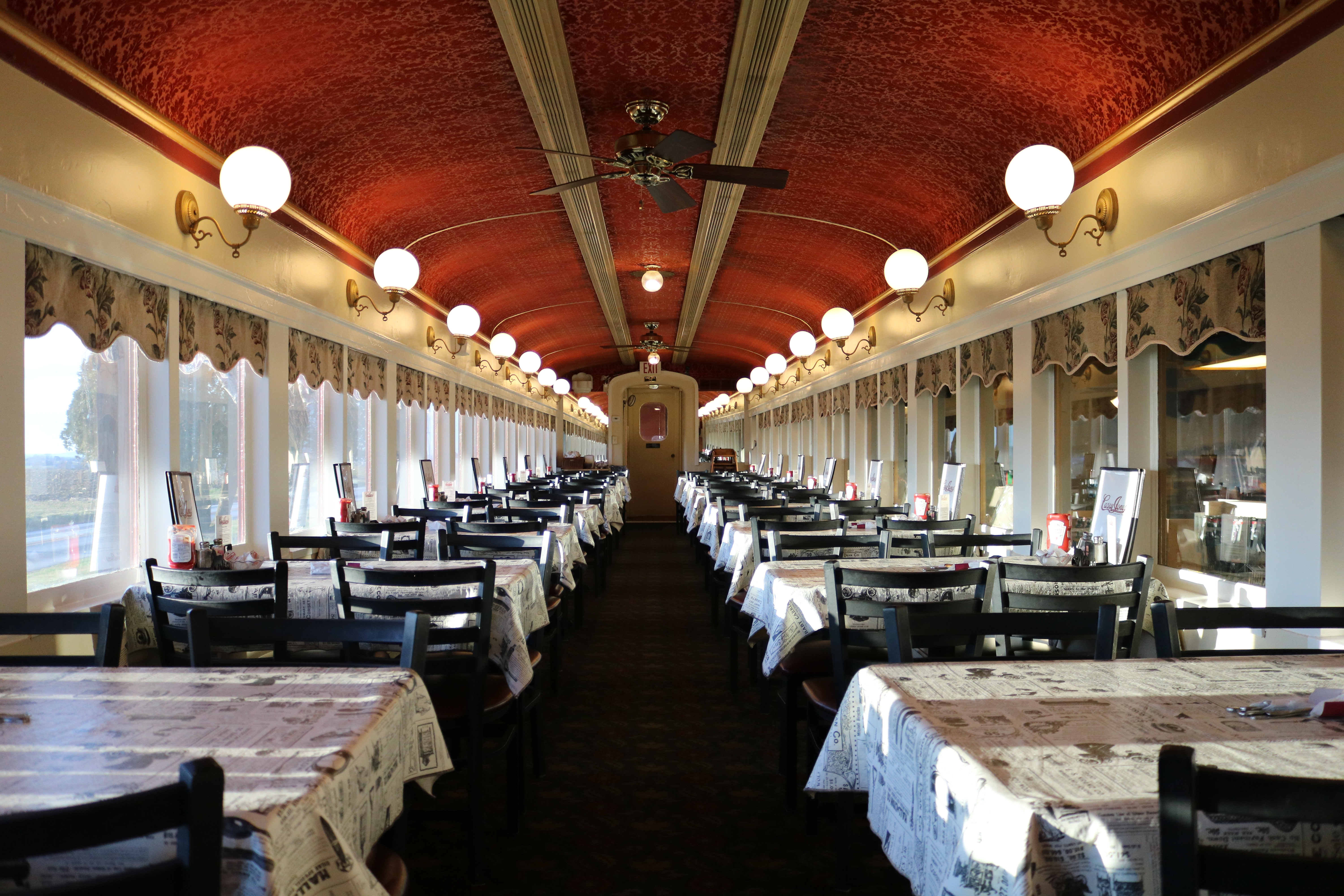 interior of 1920's era Pennsylvania Railroad Dining Car